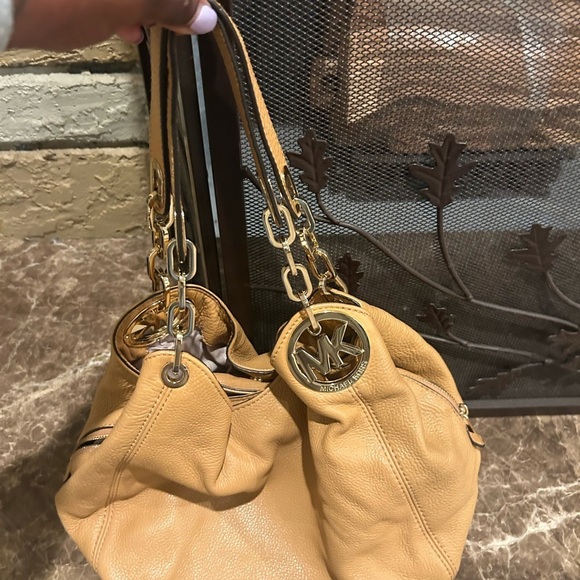 Michael Kors Camel Leather Bag with Gold Hardware - Picture 4 of 5